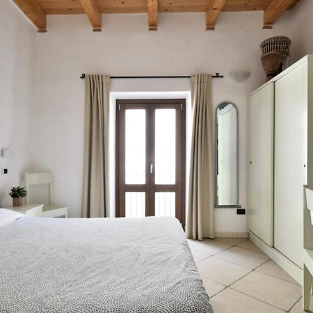 Al Vicoletto - Genuine Hospitality Bed & Breakfast ตอร์โตลี ภายนอก รูปภาพ