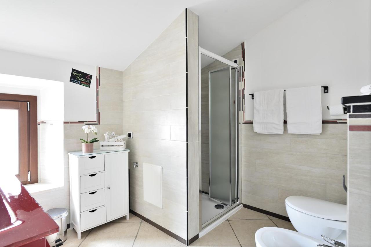Al Vicoletto - Genuine Hospitality Bed & Breakfast ตอร์โตลี ภายนอก รูปภาพ